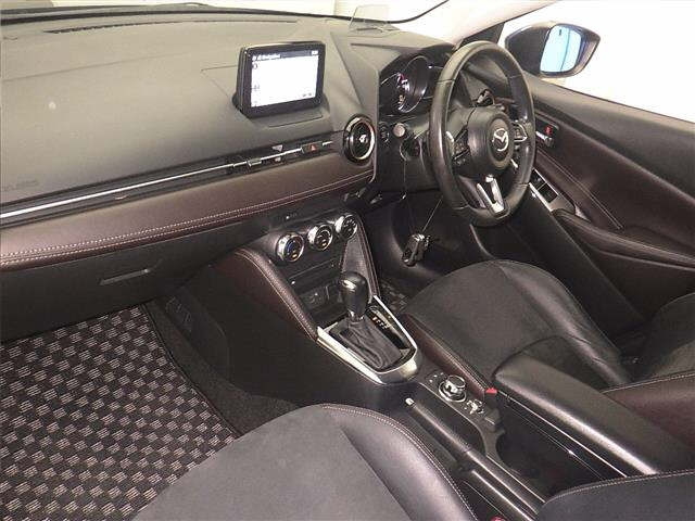 MAZDA DEMIO 2017