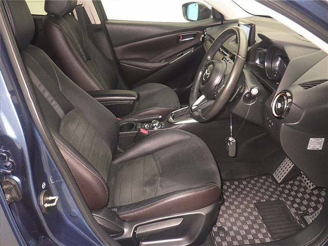 MAZDA DEMIO 2017