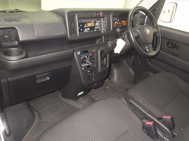 DAIHATSU HIJET VAN 2018