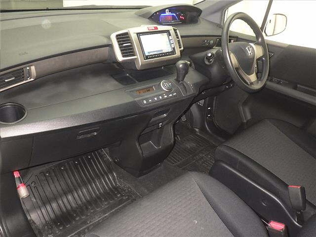 HONDA FREED 2012