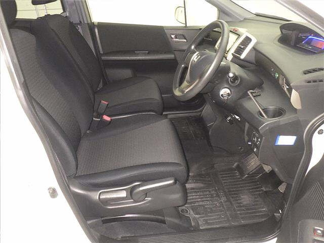 HONDA FREED 2012