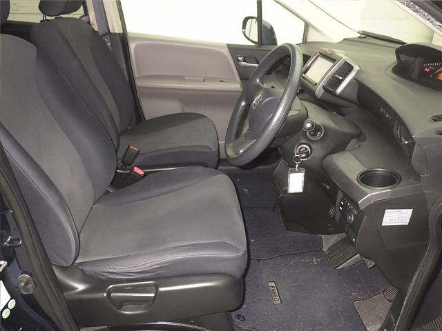 HONDA FREED 2010