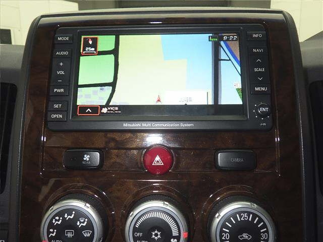 MITSUBISHI DELICA D5 2011