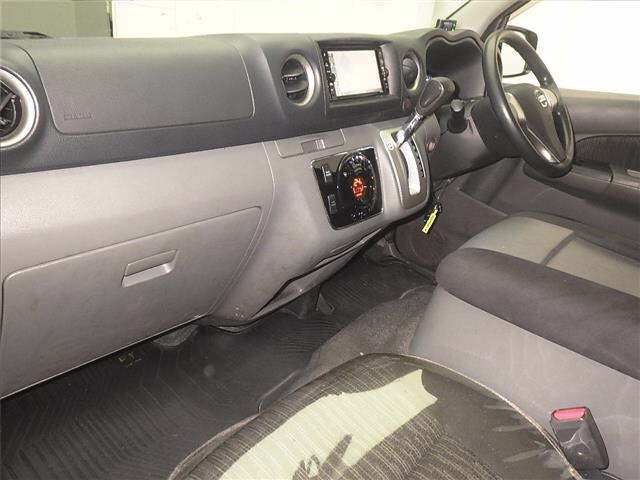 NISSAN CARAVAN VAN 2021