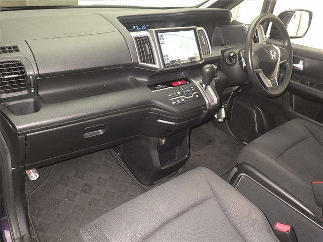 HONDA STEP WAGON 2013