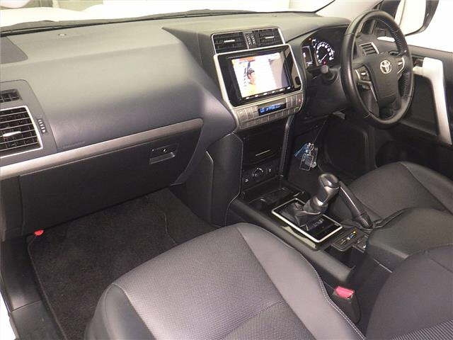 TOYOTA LAND CRUISER PRADO 2021