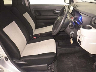 DAIHATSU MIRA E S 2020