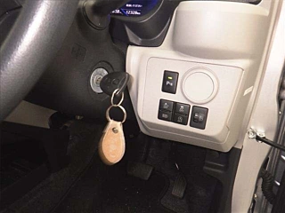 DAIHATSU MIRA E S 2020
