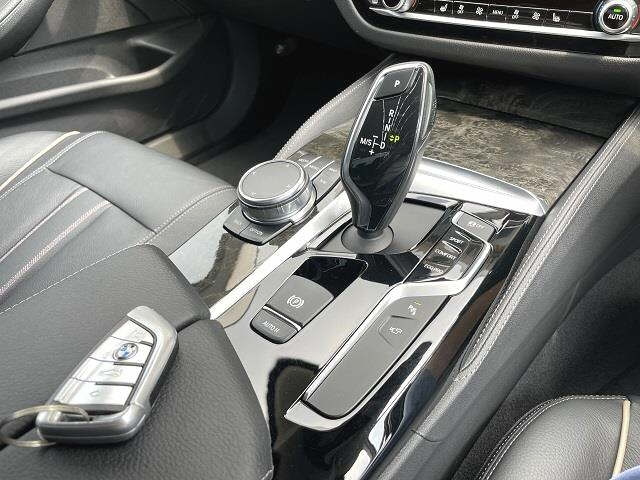 BMW 5 SERIES 2017