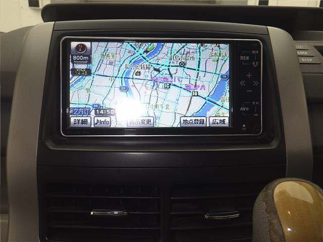 TOYOTA NOAH 2009