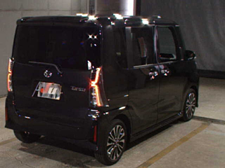 DAIHATSU TANTO 2024