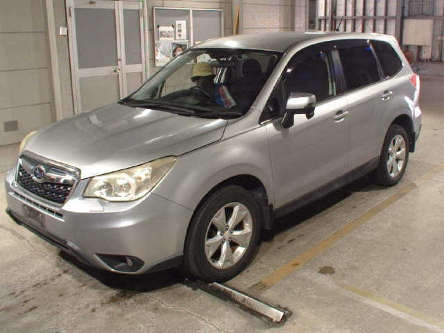 SUBARU FORESTER 2012