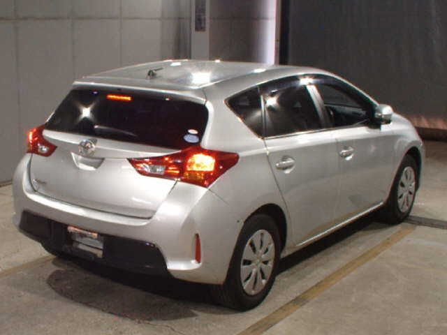 TOYOTA AURIS 2013