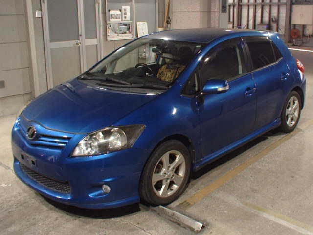 TOYOTA AURIS 2010
