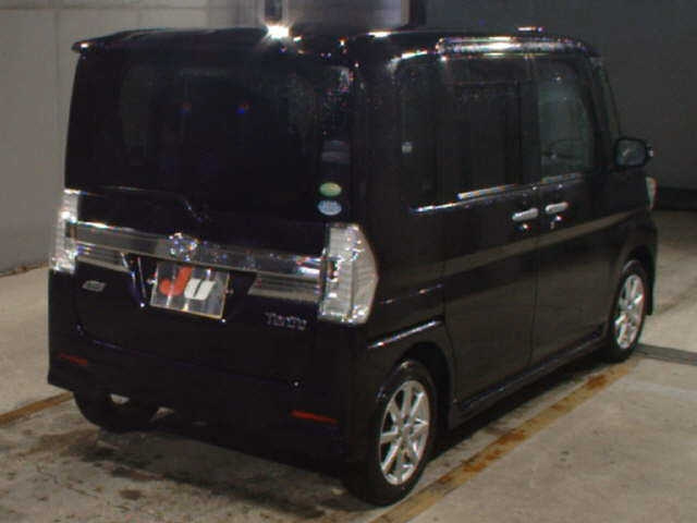 DAIHATSU TANTO 2013