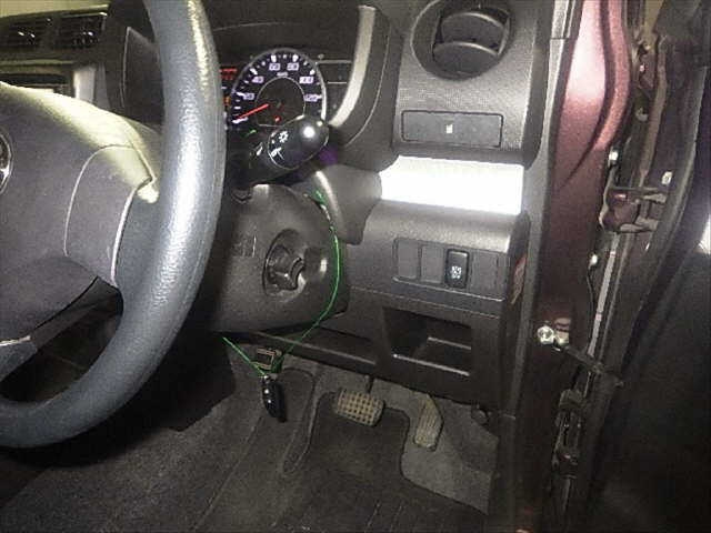 TOYOTA PIXIS SPACE 2014