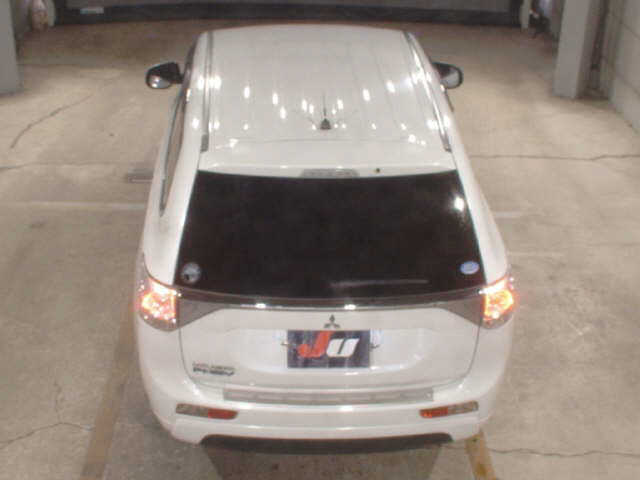 MITSUBISHI OUTLANDER PHEV 2013