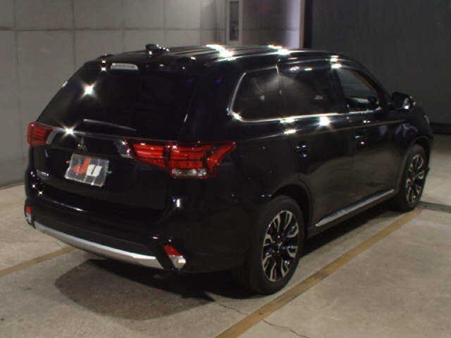 MITSUBISHI OUTLANDER PHEV 2015