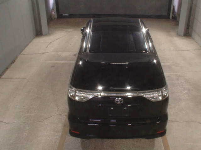 TOYOTA ESTIMA 2013
