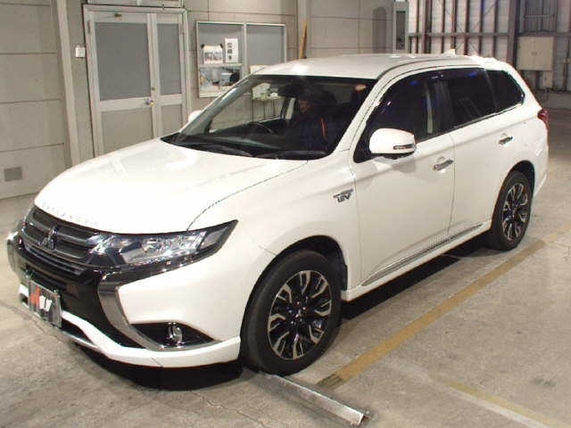 MITSUBISHI OUTLANDER PHEV 2016