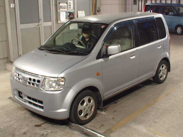 NISSAN OTTI 2010