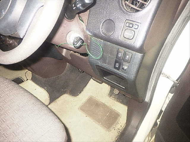 TOYOTA PORTE 2013