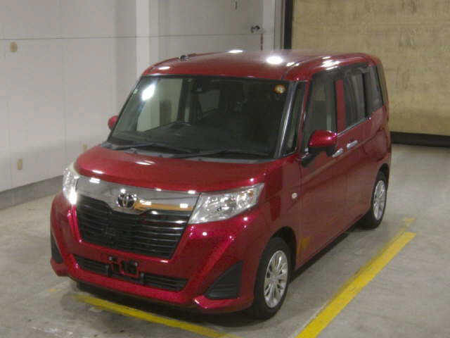TOYOTA ROOMY 2017