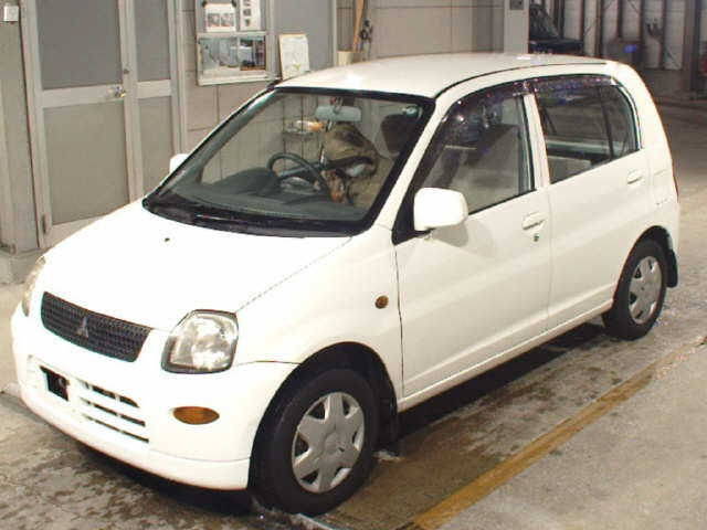 MITSUBISHI MINICA 2009