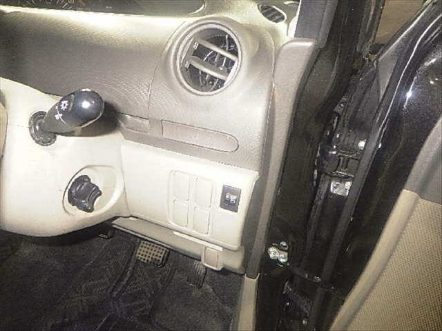 DAIHATSU TANTO 2011