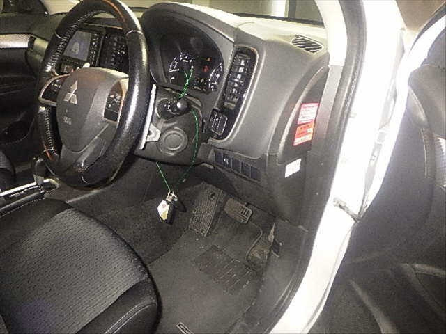 MITSUBISHI OUTLANDER 2014
