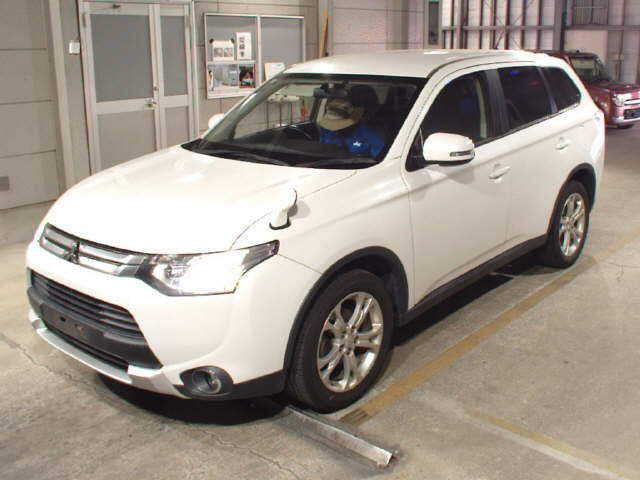 MITSUBISHI OUTLANDER 2014