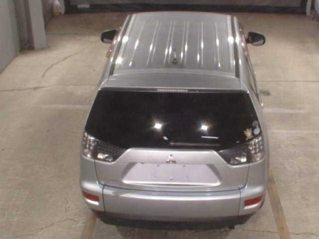 MITSUBISHI OUTLANDER 2010