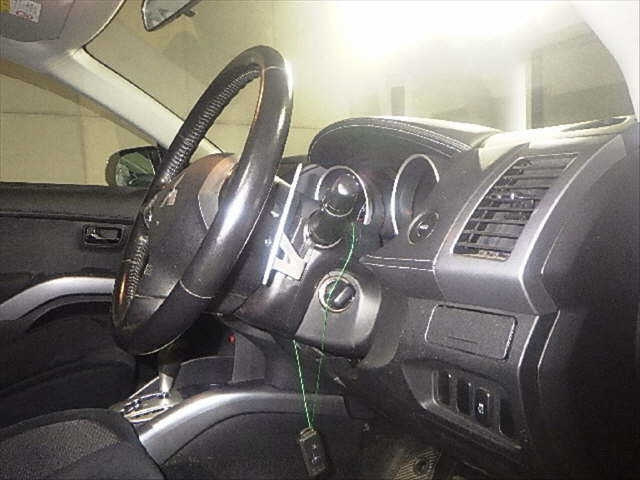 MITSUBISHI OUTLANDER 2010