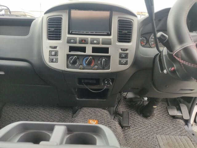 NISSAN CARAVAN BUS 2008