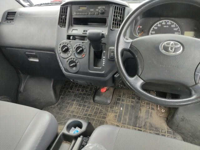 TOYOTA TOWN ACE VAN 2014