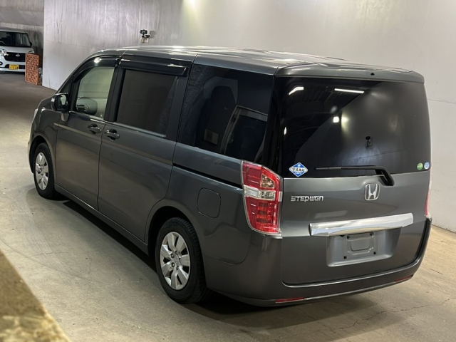 HONDA STEP WAGON 2012