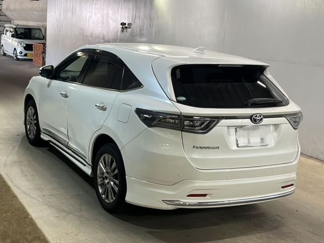 TOYOTA HARRIER 2015
