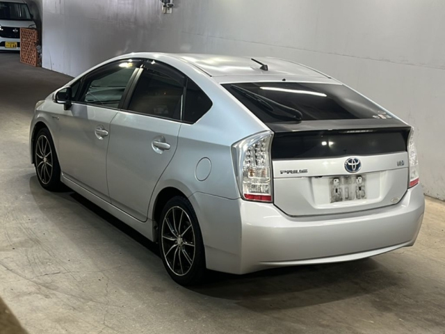 TOYOTA PRIUS 2010