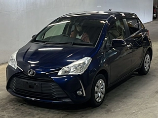 TOYOTA VITZ 2017