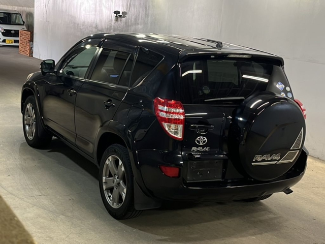 TOYOTA RAV4 2011