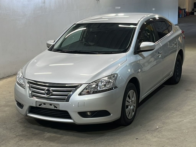NISSAN SYLPHY 2018
