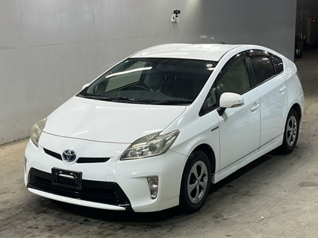 TOYOTA PRIUS 2013