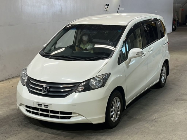 HONDA FREED 2011