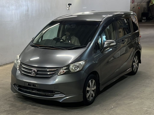HONDA FREED 2010