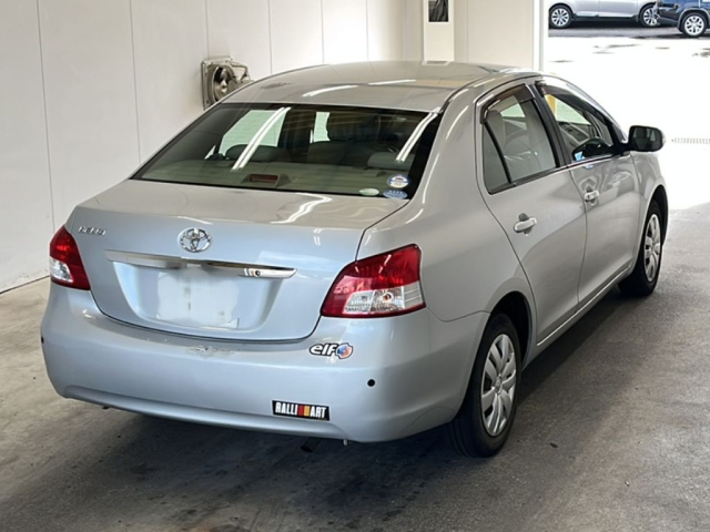 TOYOTA BELTA 2011