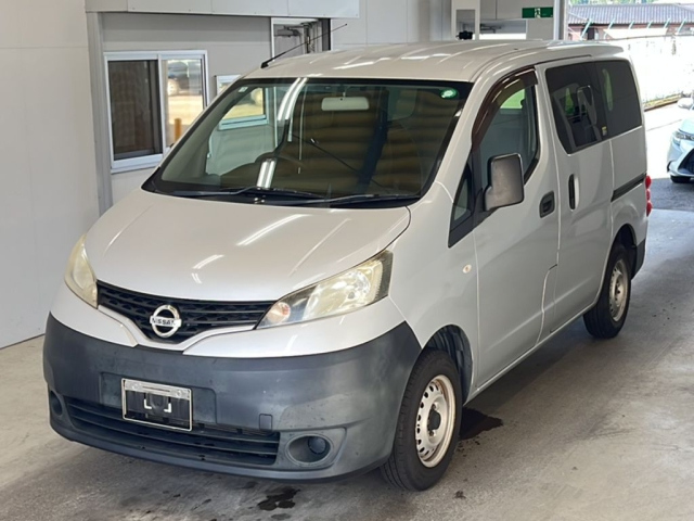 NISSAN NV200 2017