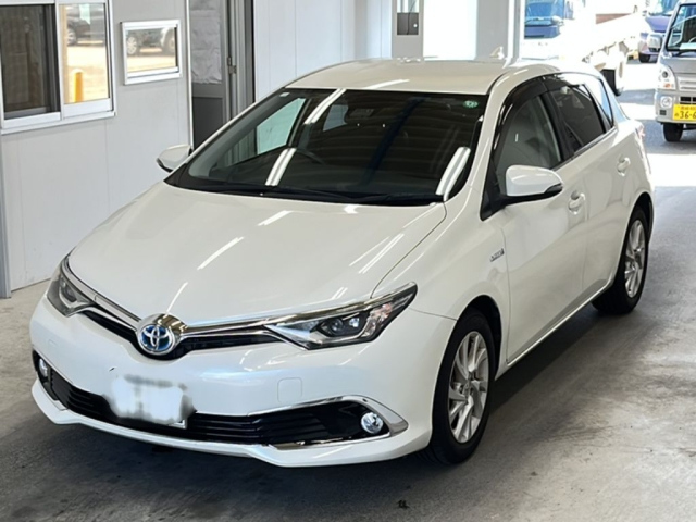 TOYOTA AURIS 2016