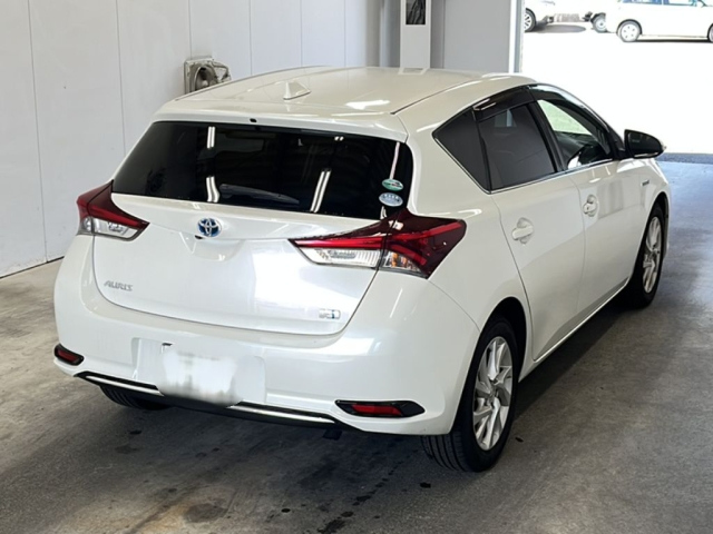 TOYOTA AURIS 2016