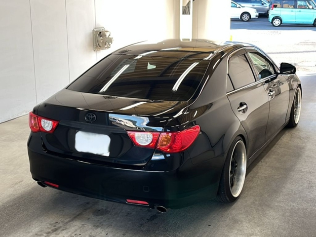 TOYOTA MARK X 2011
