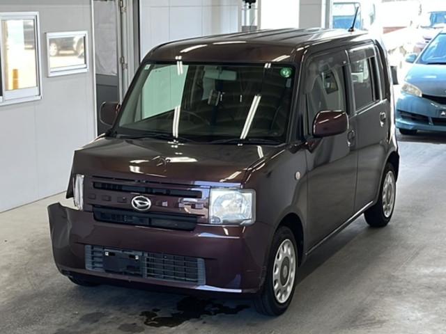 DAIHATSU MOVE CONTE 2015